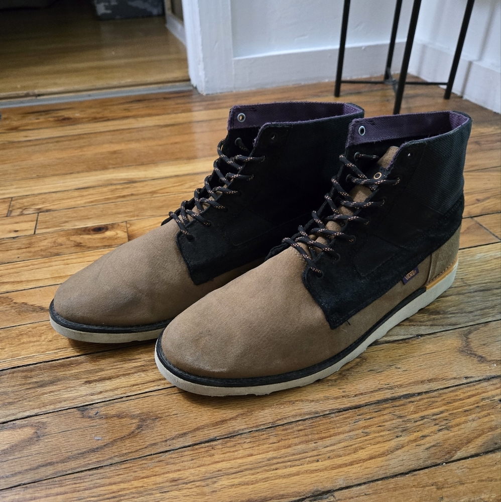 Vans OTW Collection Breton. Camel and Black. Vibram soles, Men's 12.